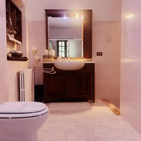Elvira Guest house